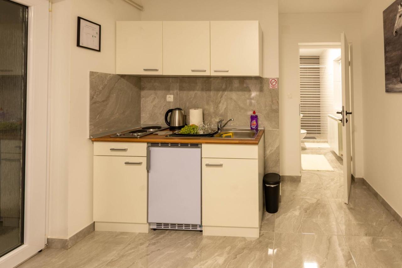 Apartmani Sun & Moon Bjelovar Eksteriør billede