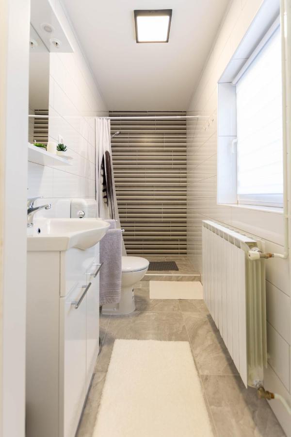 Apartmani Sun & Moon Bjelovar Eksteriør billede