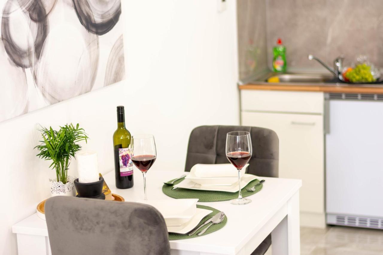 Apartmani Sun & Moon Bjelovar Eksteriør billede