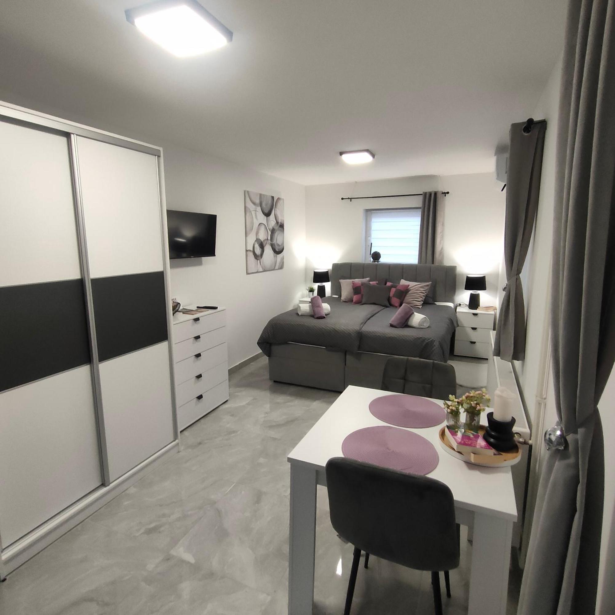 Apartmani Sun & Moon Bjelovar Eksteriør billede
