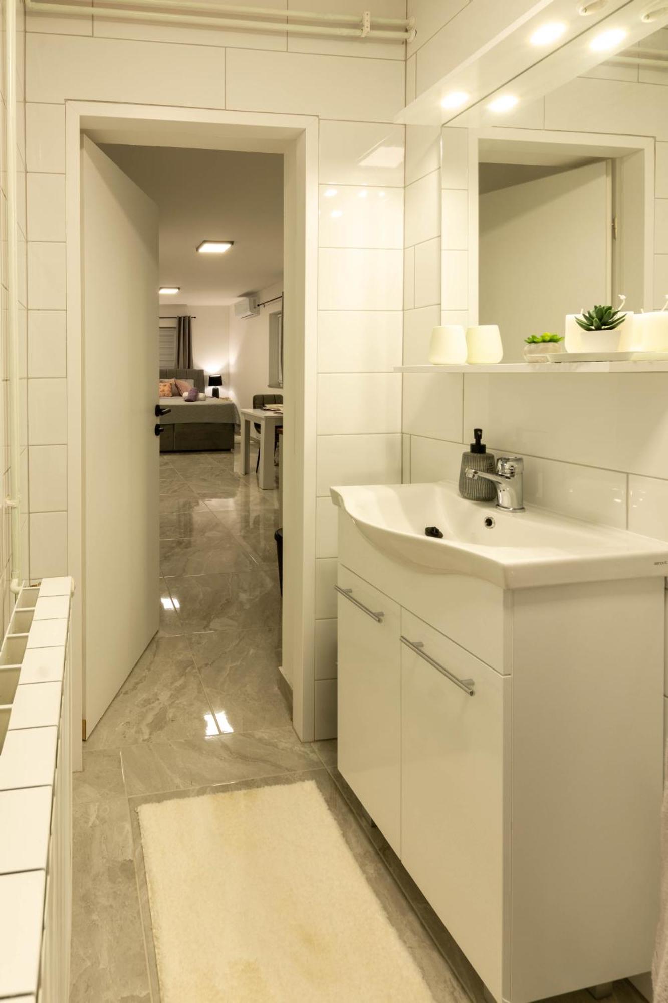 Apartmani Sun & Moon Bjelovar Eksteriør billede